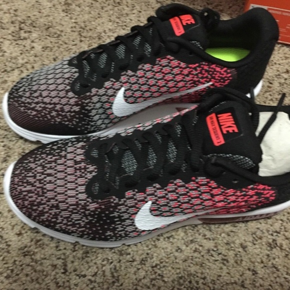 Womens Air Max Sequent 2 Platinum Knit  Shoes- NIB - Picture 4 of 7